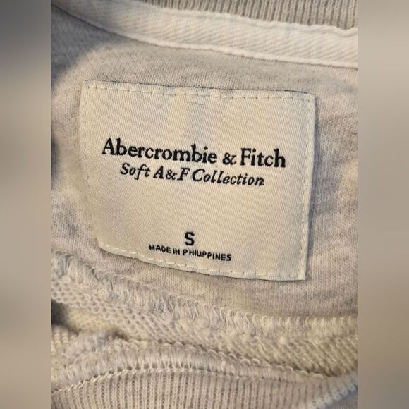 Abercrombie Balloon Sleeve  Soft A&F collection Sweatshirt size S - Picture 8 of 8